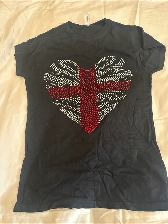 Gildan Tops - Gildan Black Short Sleeve Tee with Red & Silver Rhinestone Heart Cross